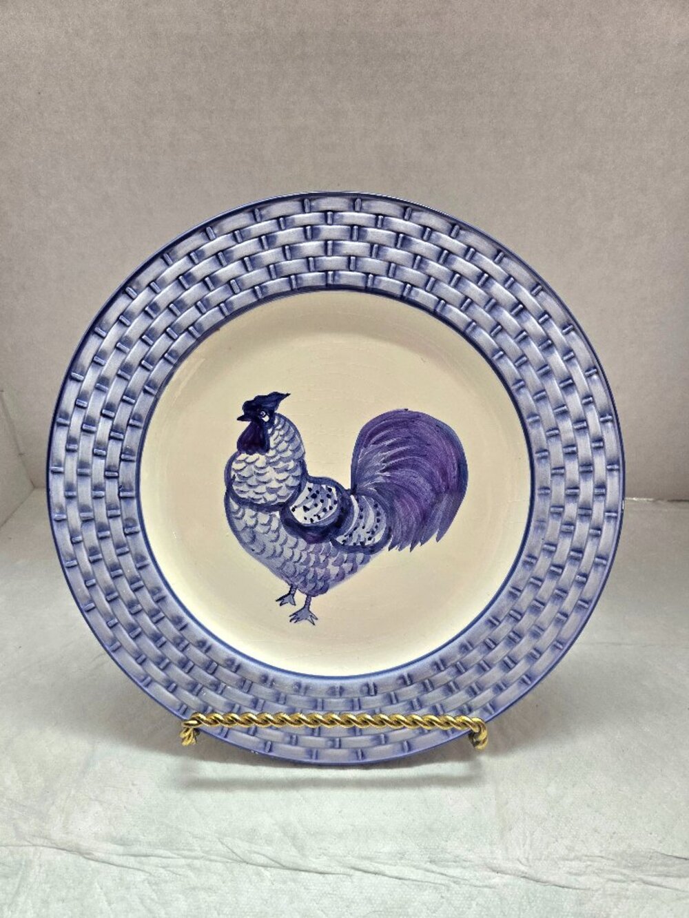 Vtg Seymour Mann Blue & White Hand Painted Decorative Rooster Plate 10 1/8" GUC.